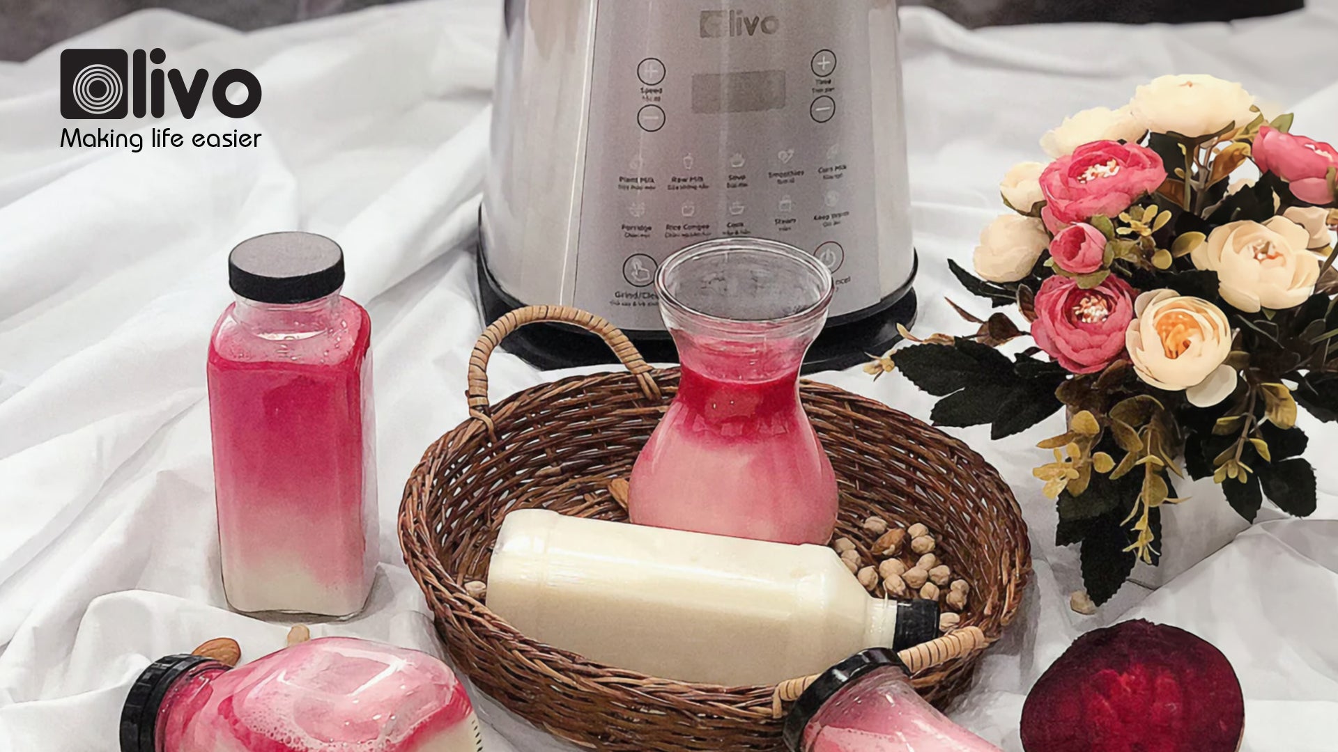 Cách làm sữa hạnh nhân - đậu gà - củ dền đơn giản mà bắt mắt