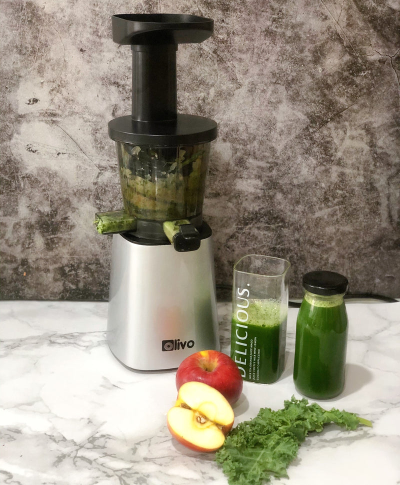 Cách làm nước ép táo - dưa chuột - cải kale cho ngày nóng nực